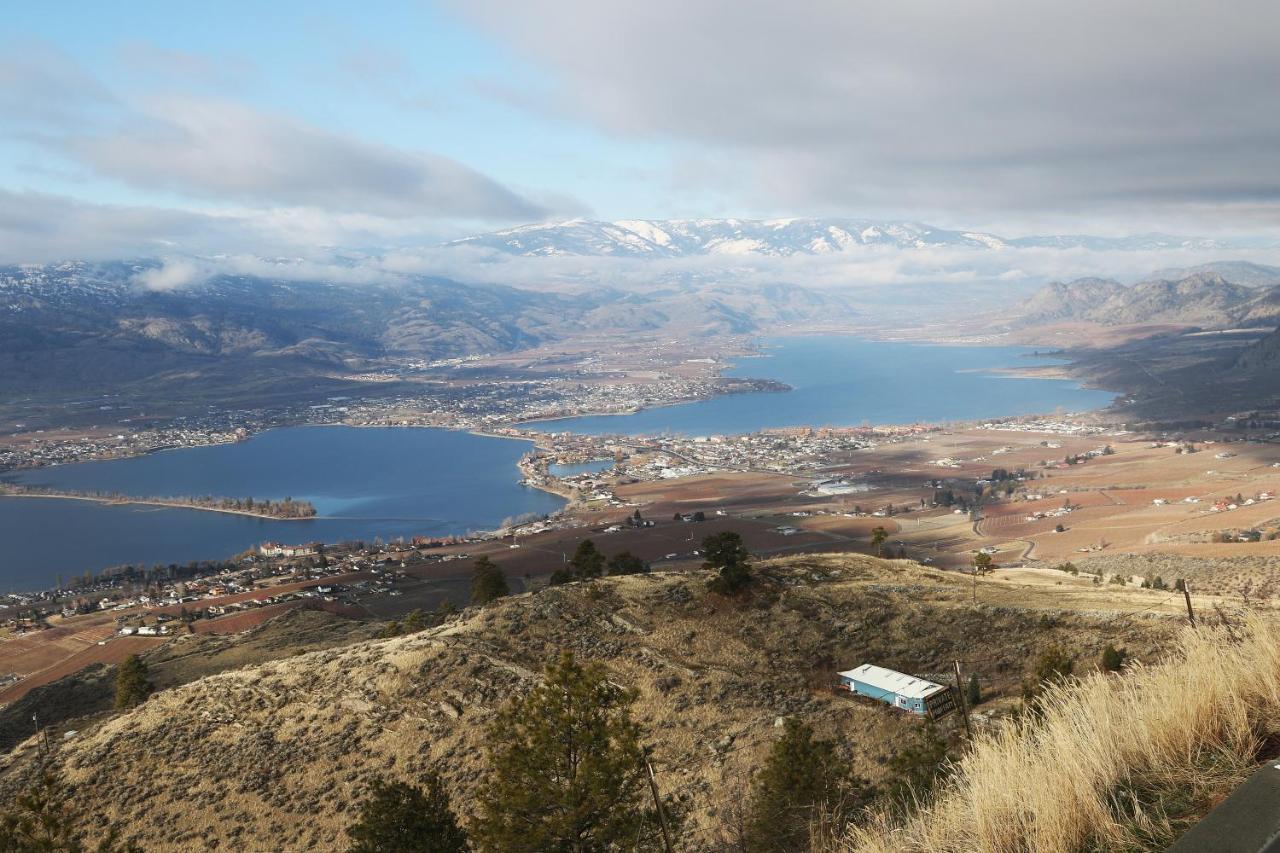 Sunshine And Wine Loft Hotel Penticton Bagian luar foto