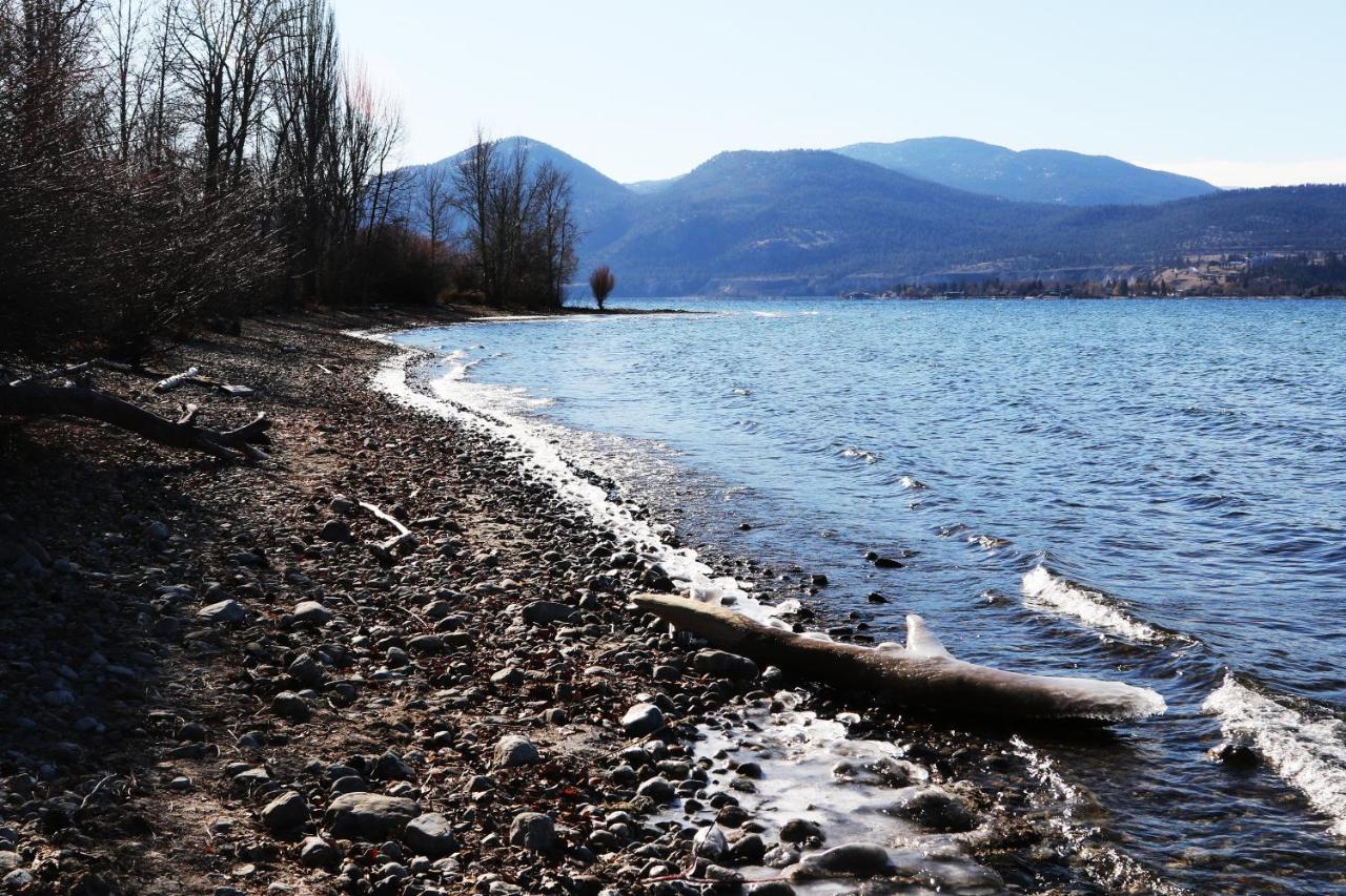 Sunshine And Wine Loft Hotel Penticton Bagian luar foto