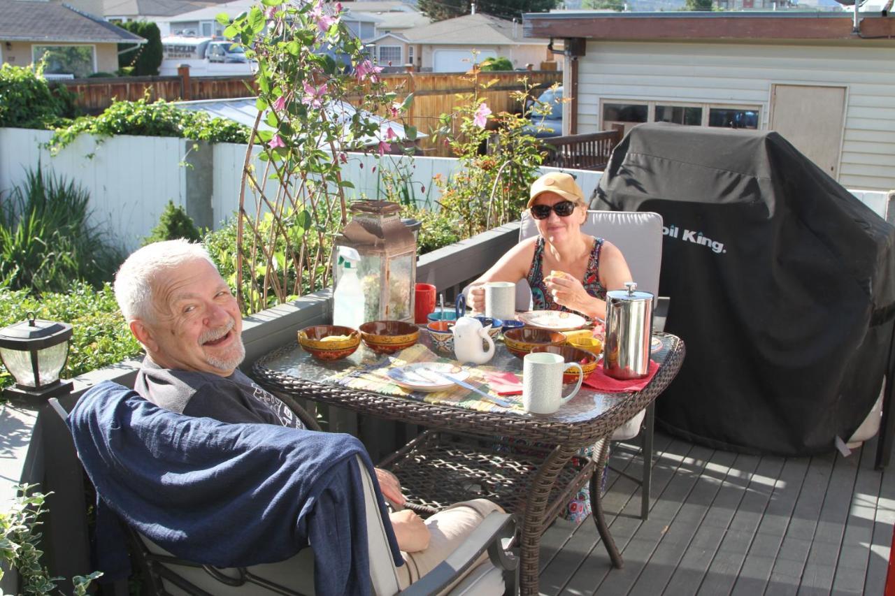 Sunshine And Wine Loft Hotel Penticton Bagian luar foto